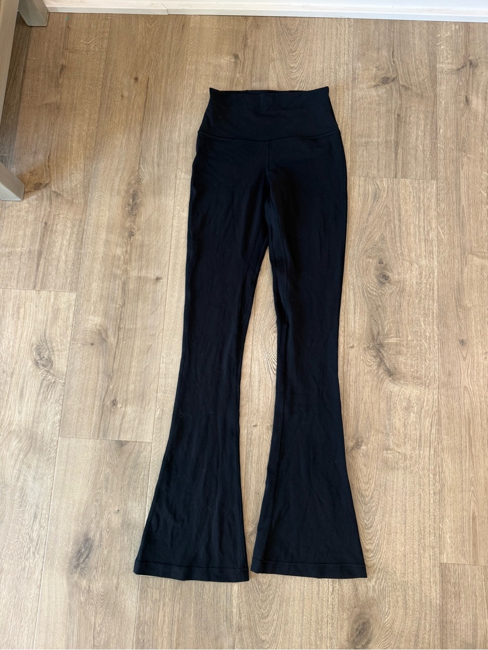 lululemon Align High-Rise Mini-
Flare Pant *Regular